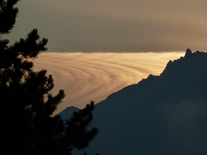 mer de nuage dans les Alpes